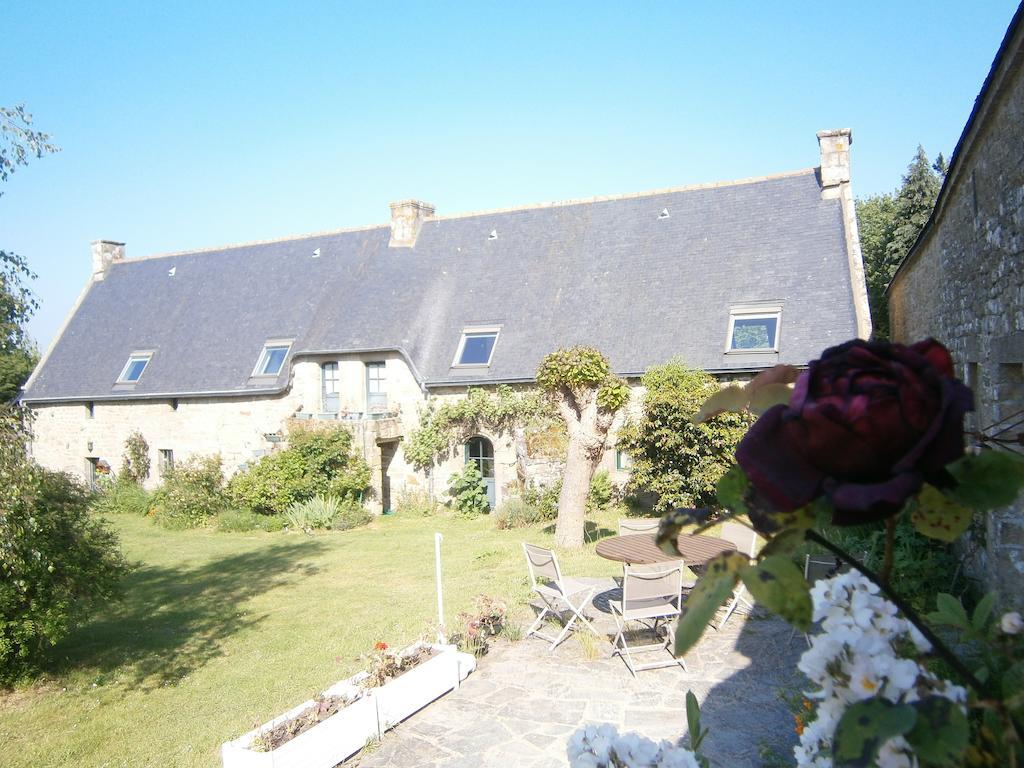 Bed and Breakfast Les Chaumieres De Kerimel Ploemel Экстерьер фото